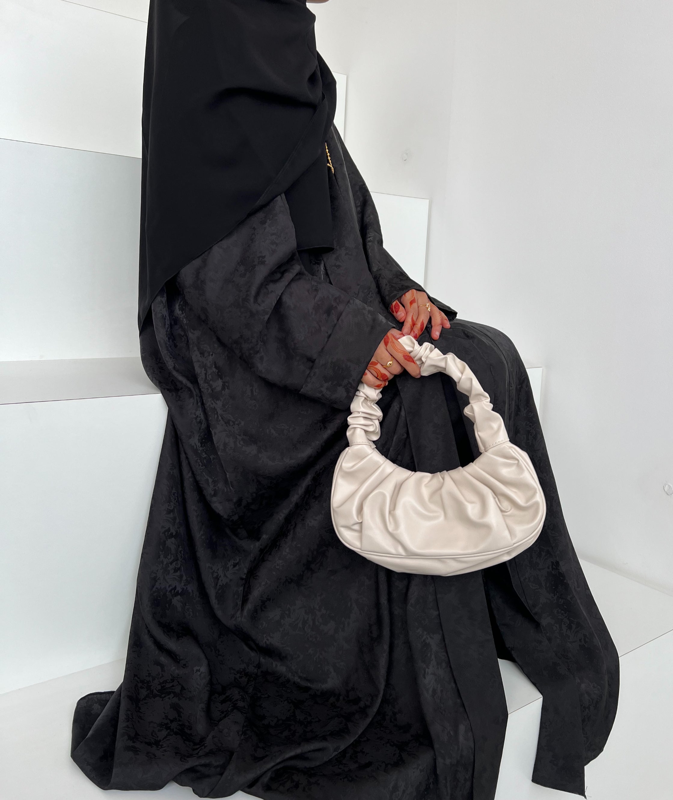 Nour Black Abaya image 0