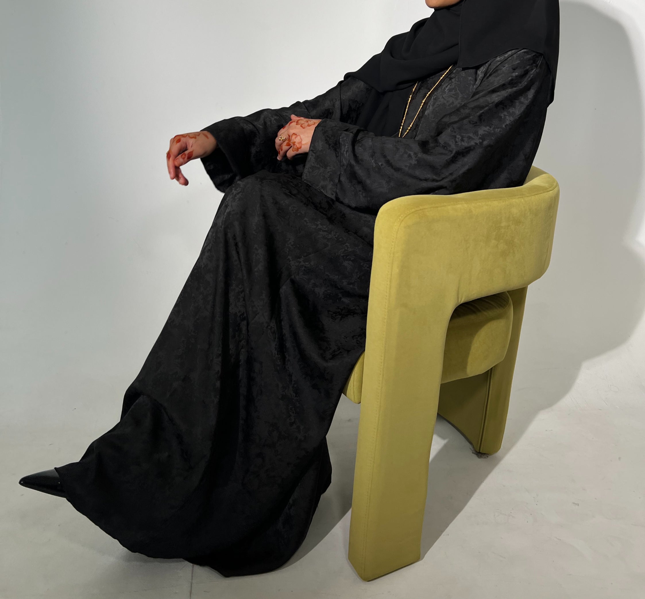 Nour Black Abaya image 2
