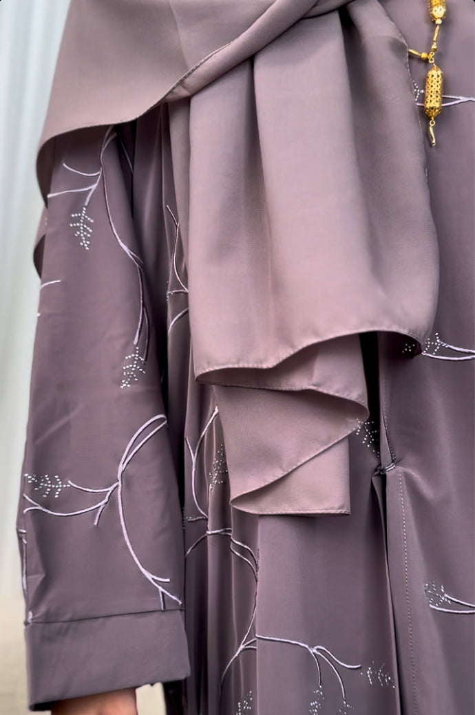 LUBNA ABAYA image 3