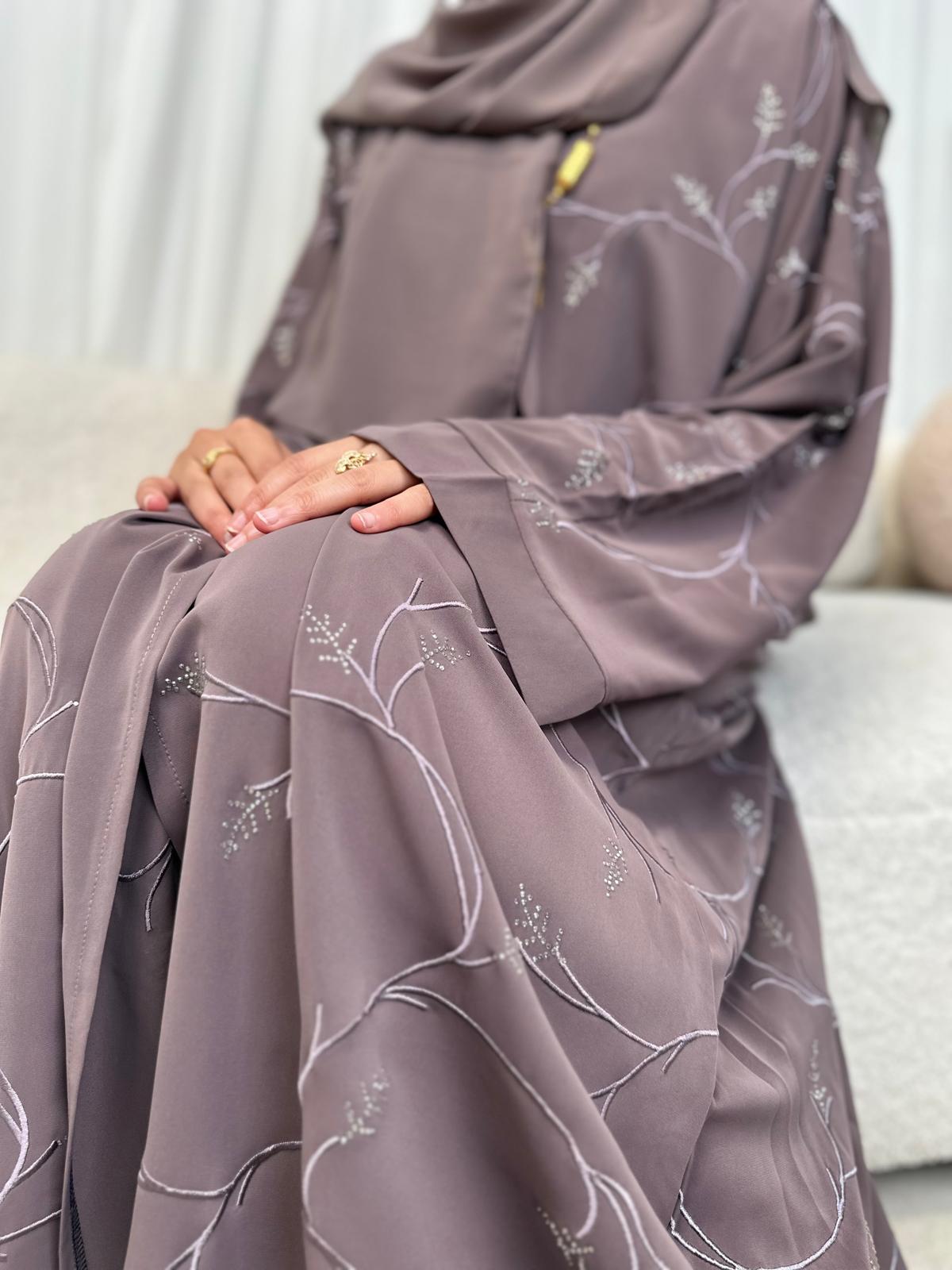 LUBNA ABAYA image 0
