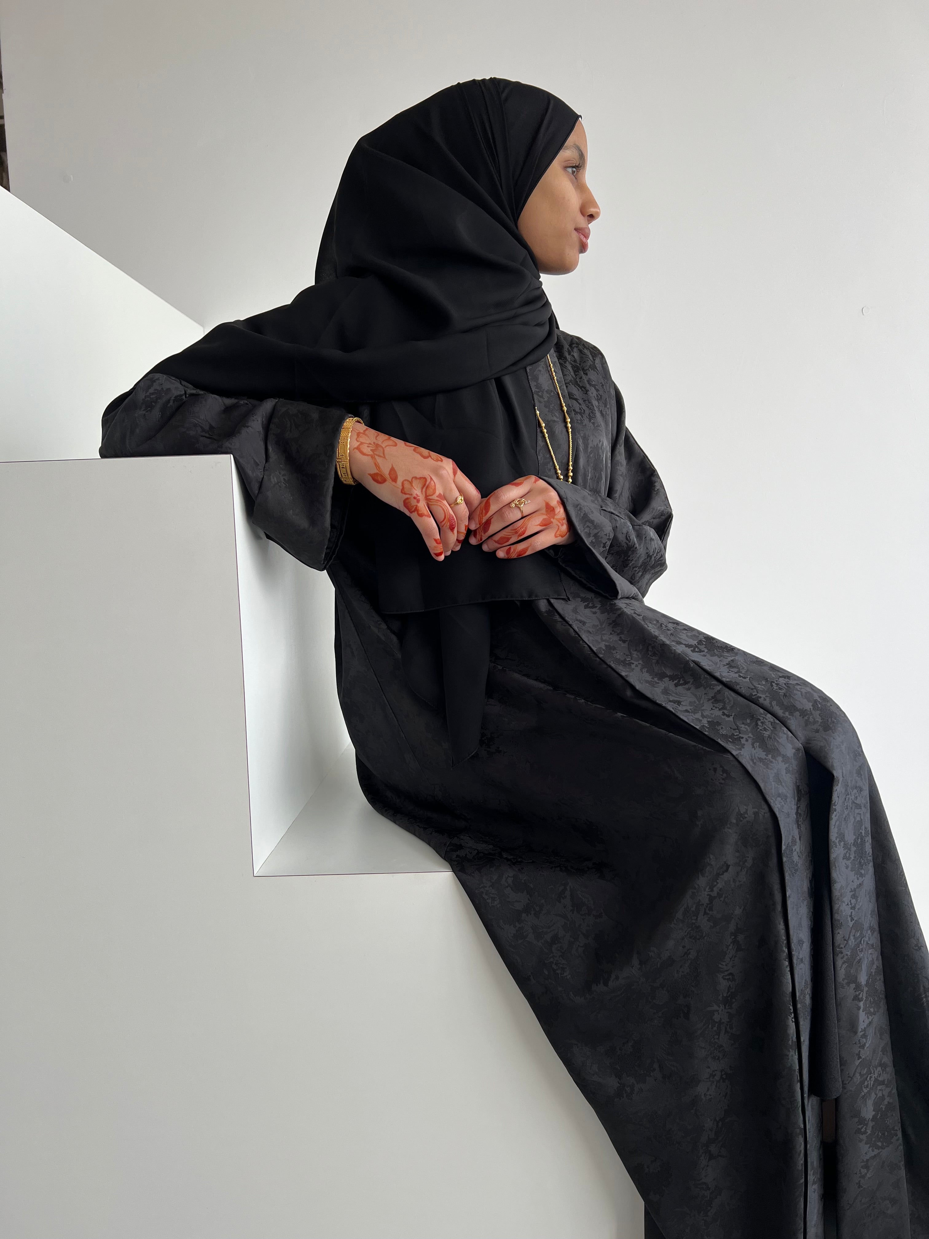 Nour Black Abaya image 4